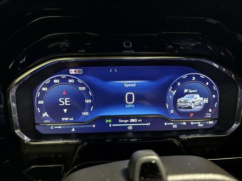 Used 2024 Chevrolet Silverado 1500 High Country w/ Midnight Edition image 16