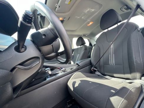Certified 2024 Hyundai Elantra SEL w/ Convenience Package FWD image 16