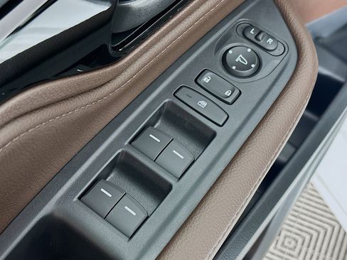 New 2026 Honda Odyssey Touring image 17