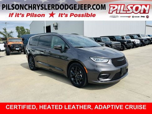 Used 2023 Chrysler Pacifica Touring-L w/ S Appearance Package FWD image 1