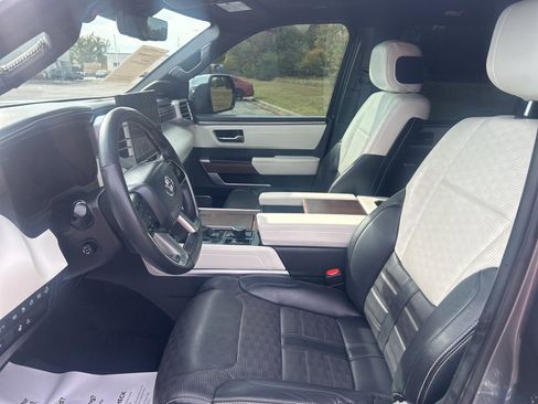 Used 2024 Toyota Sequoia Capstone image 11