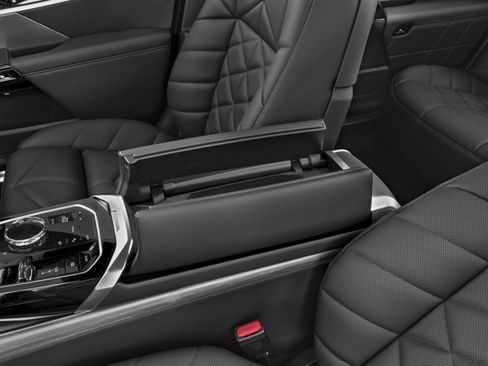 New 2026 BMW 740i w/ Executive Package RWD image 10