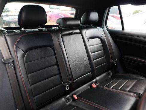 Used 2019 Volkswagen GTI SE FWD image 17