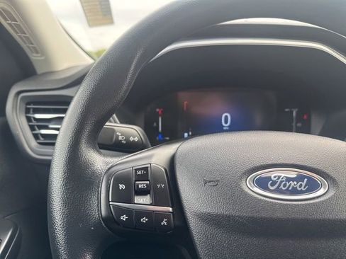 Used 2025 Ford Escape Active AWD/4WD image 11