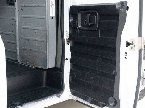 Used 2016 Chevrolet Express 2500 RWD image 74