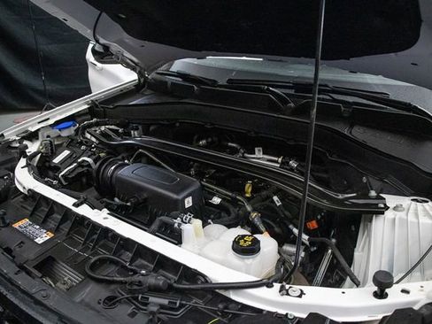 Used 2024 Ford Explorer ST-Line w/ Class IV Trailer Tow Package image 29