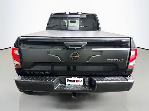 Used 2021 Nissan Titan PRO-4X w/ Pro-4x Convenience Package image 6