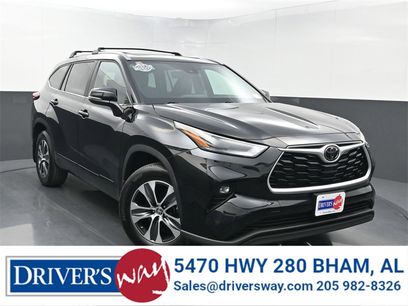 Used 2023 Toyota Highlander XLE