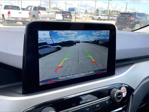 Used 2022 Ford Escape SE w/ SE Sport Appearance Package image 13