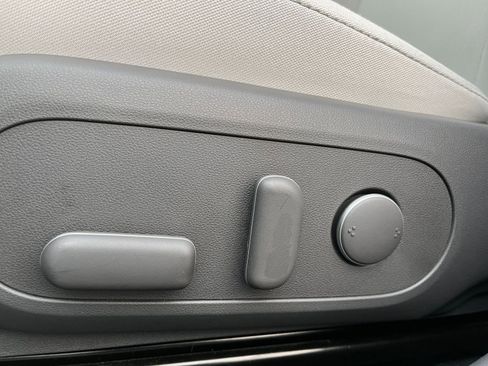 Used 2025 Hyundai Kona SEL image 23