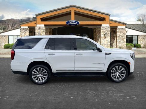 Used 2024 GMC Yukon Denali AWD/4WD image 4