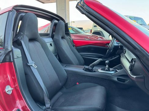 Used 2017 MAZDA MX-5 Miata RF Club RWD image 29