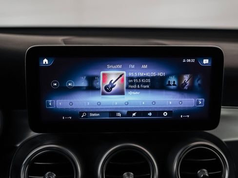 Certified 2022 Mercedes-Benz GLC 300 image 21