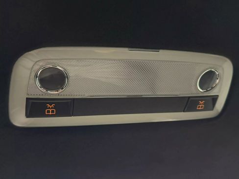 Used 2018 Mercedes-Benz G 550 Squared image 42