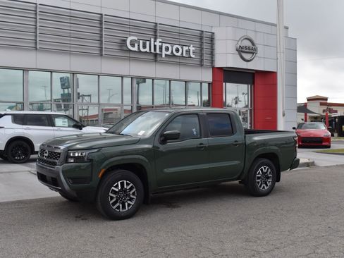 New 2026 Nissan Frontier SV w/ SV Convenience Package image 2