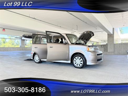 Used 2005 Scion xB FWD image 31