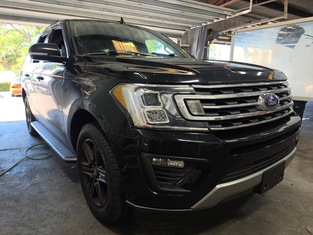 Used 2020 Ford Expedition XLT w/ Equipment Group 202A RWD image 3
