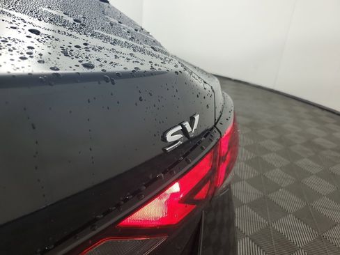 Used 2024 Nissan Sentra SV w/ SV Premium Package image 34