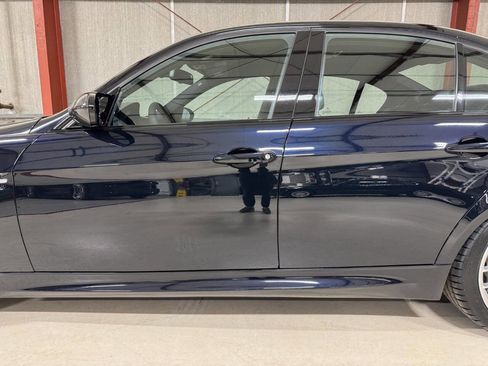 Used 2011 BMW M3 Sedan image 29