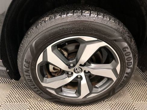 Used 2023 Toyota RAV4 SE w/ Weather & Moonroof Package AWD/4WD image 28