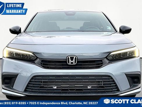 Used 2024 Honda Civic Sport image 2