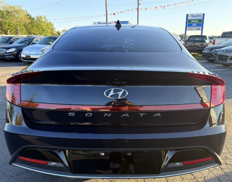 Used 2023 Hyundai Sonata SE FWD image 9