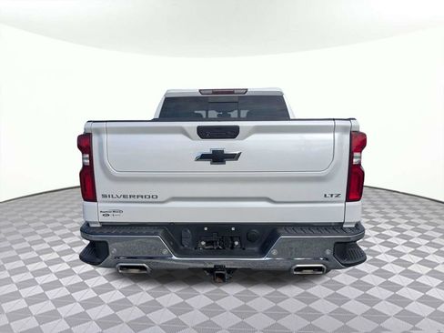 Used 2022 Chevrolet Silverado 1500 LTZ w/ LTZ Convenience Package II AWD/4WD image 4