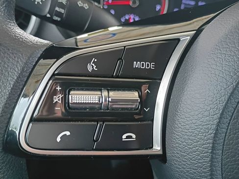Used 2021 Kia Forte LXS FWD image 6