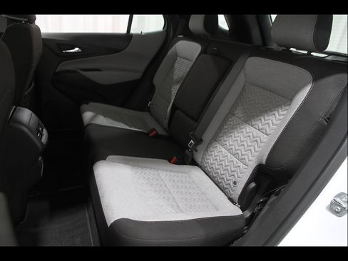 Certified 2024 Chevrolet Equinox LS AWD/4WD image 18
