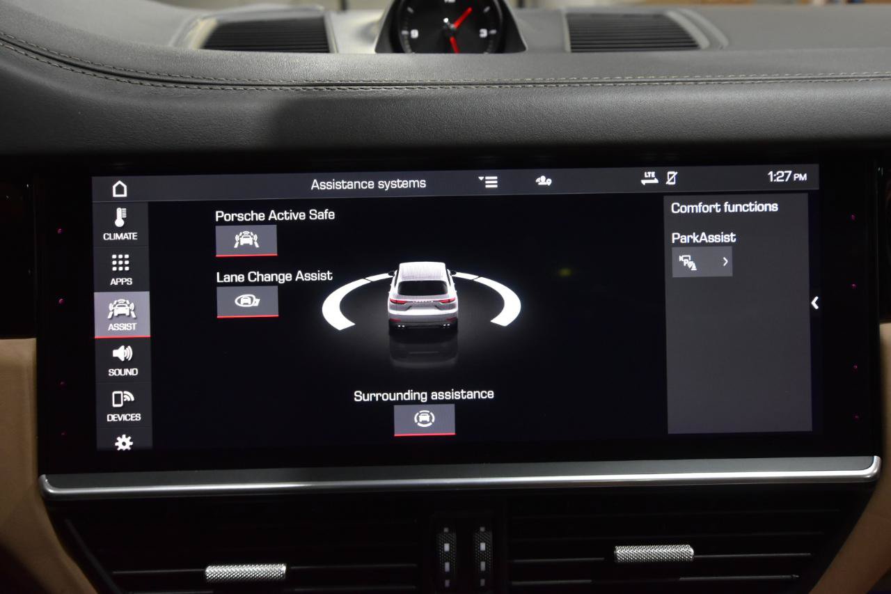 Used 2021 Porsche Cayenne AWD/4WD image 28