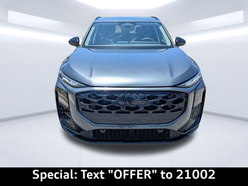 Certified 2026 Audi Q3 quattro 2.0T w/ 20" Wheel Package AWD/4WD image 10