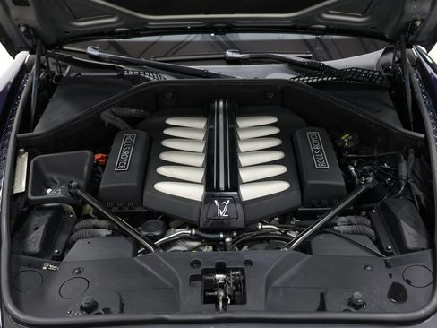 Used 2016 Rolls-Royce Ghost image 90