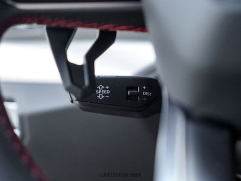 Used 2024 Lamborghini Urus S AWD/4WD image 43