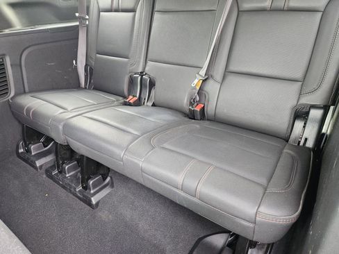 Used 2023 Chevrolet Suburban RST image 36