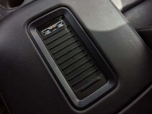 Used 2017 Chevrolet Tahoe LT w/ LT Signature Package image 32