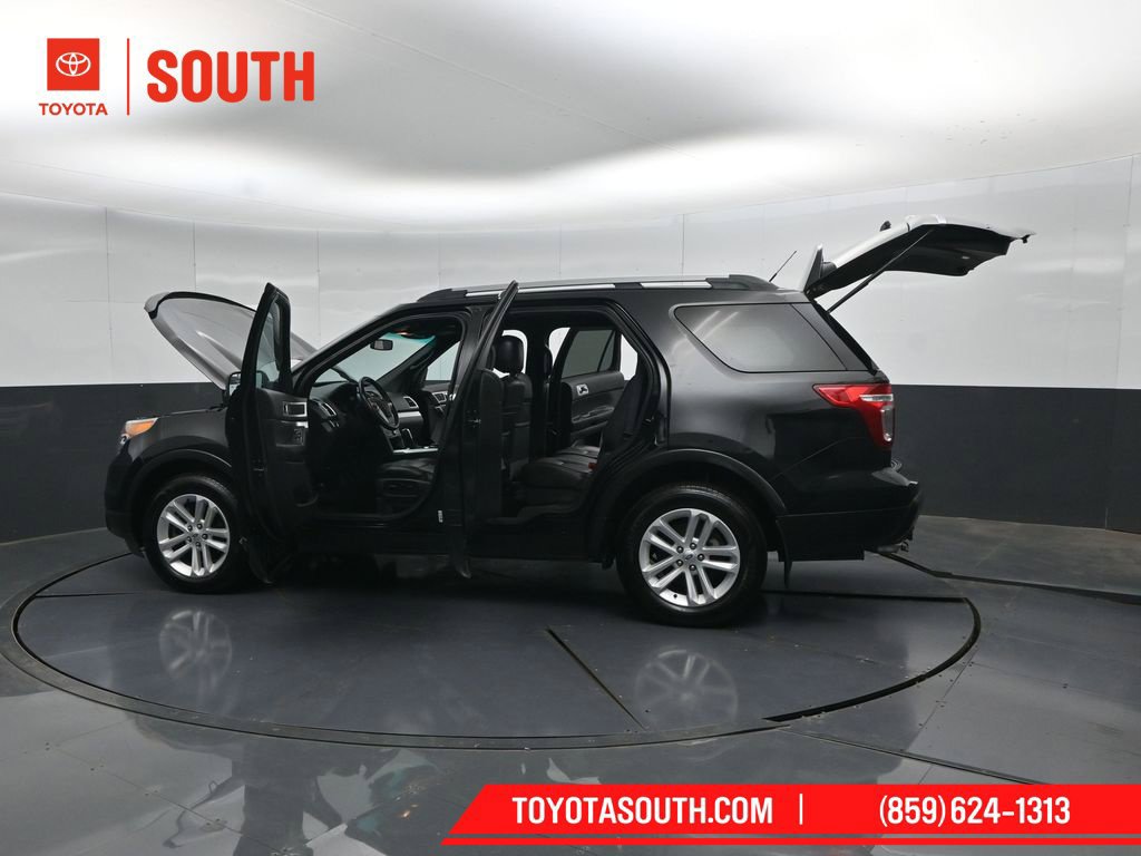 Used 2013 Ford Explorer XLT AWD/4WD image 53