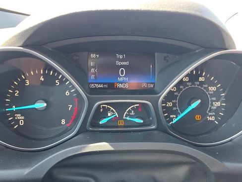 Used 2017 Ford Escape Titanium image 17