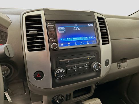 Used 2019 Nissan Frontier SV image 25