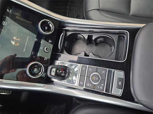 Used 2021 Land Rover Range Rover Sport HSE image 28