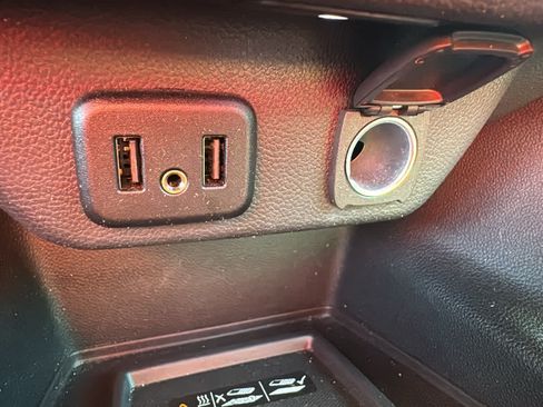 Used 2023 Chevrolet Traverse LT w/ LPO, Floor Liner Package AWD/4WD image 13