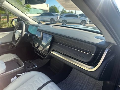 Used 2024 Rivian R1S Adventure AWD/4WD image 41