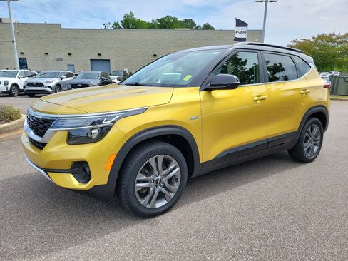 Used 2022 Kia Seltos S AWD/4WD image 20