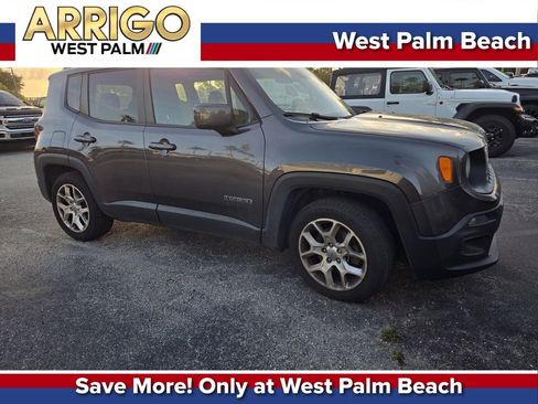 Used 2018 Jeep Renegade Latitude image 1