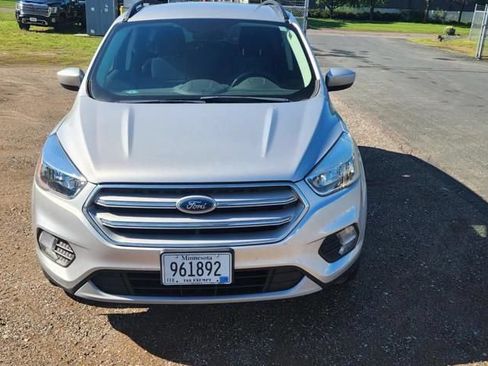 Used 2018 Ford Escape SE AWD/4WD image 2