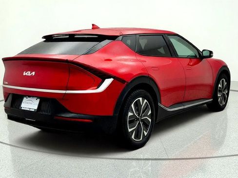 Used 2024 Kia EV6 Light RWD image 5
