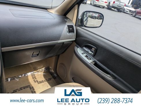 Used 2005 Pontiac Montana SV6 w/ Premium Seating Package AWD/4WD image 16