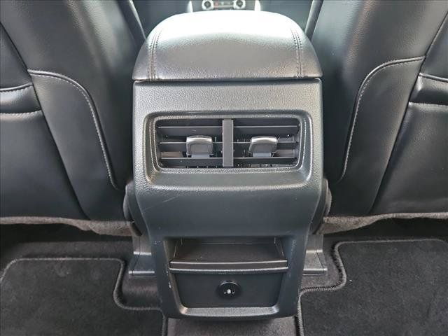 Used 2024 Ford Edge SEL AWD/4WD image 16