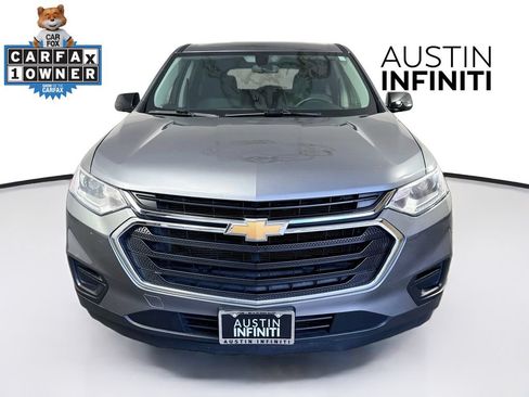 Used 2020 Chevrolet Traverse LS FWD image 2