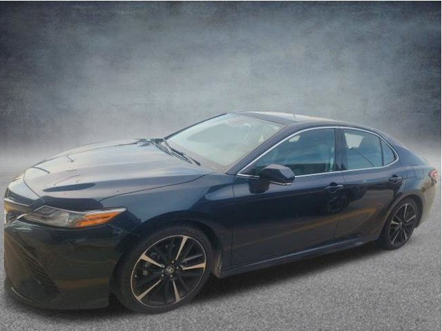 Used 2018 Toyota Camry XSE FWD image 6