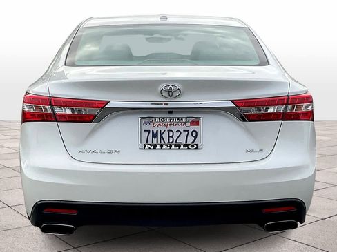 Used 2015 Toyota Avalon XLE image 7